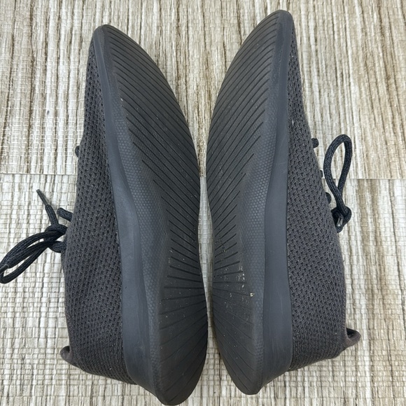 Allbirds Shoes - Picture 9 of 11